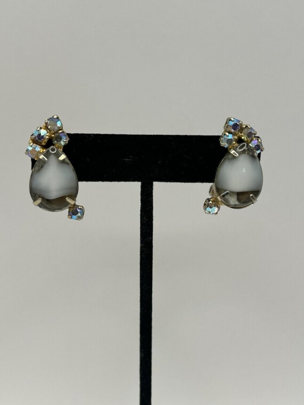 Vintage Glass Teardrop AB Rhinestone Clip On Earrings Gold Tone Retro Sparkle